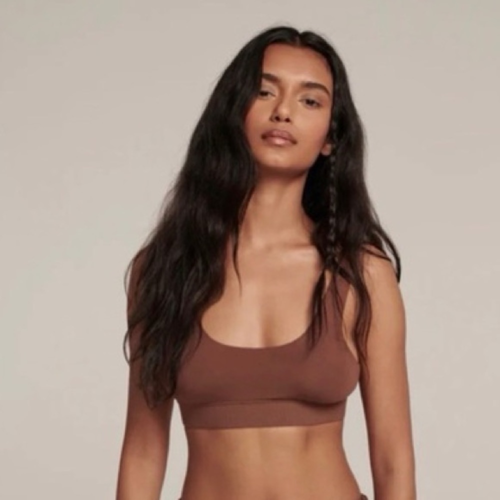 SKIMS Fits Everybody Chocolate Brown Bra (566)